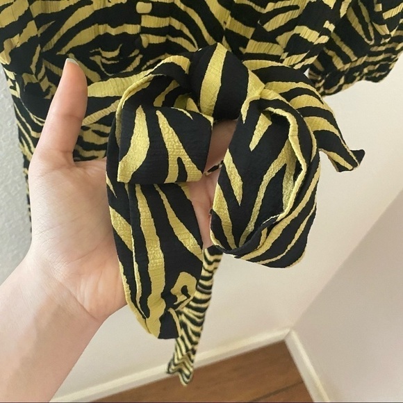 Faithfull Dress Ilia Animal Tie Mini Amaia Zebra Print Pale Yellow M 6 NWT - Picture 7 of 15